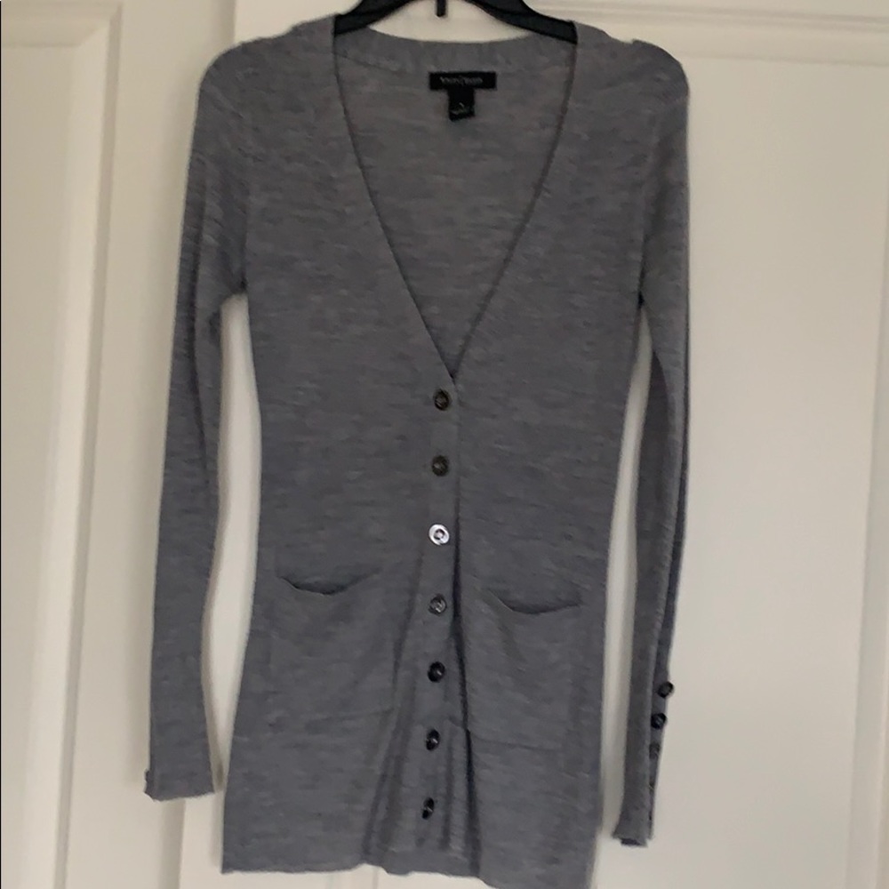 WhiteHouse Blackmarket size Small Cardigan
